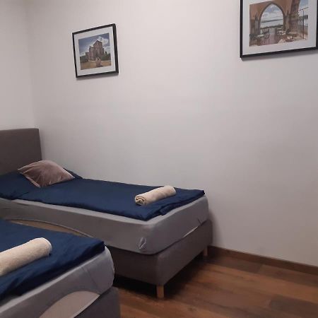 Varalja Apartman Tata Ngoại thất bức ảnh